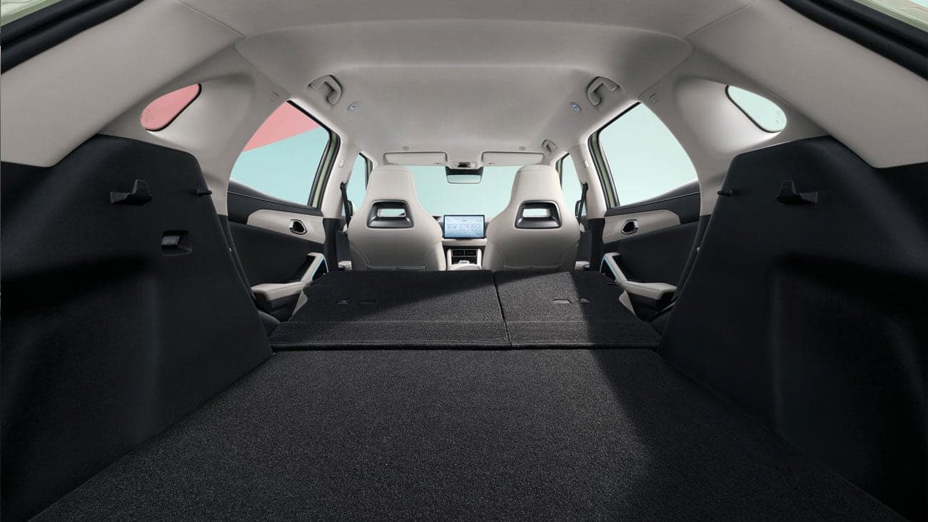 Khoang hành lý BYD Atto 2 khi gập hàng ghế sau