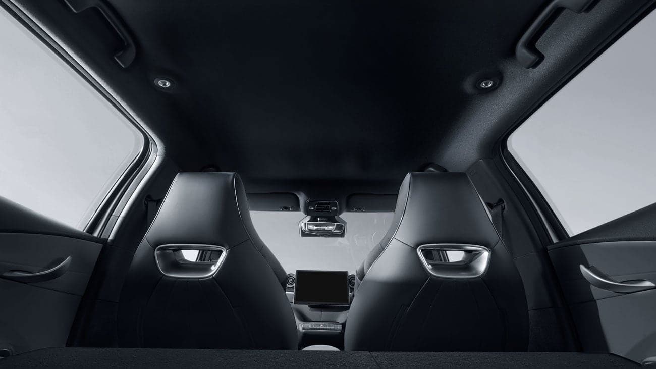 Không gian cabin BYD Dolphin nhìn từ hàng ghế sau