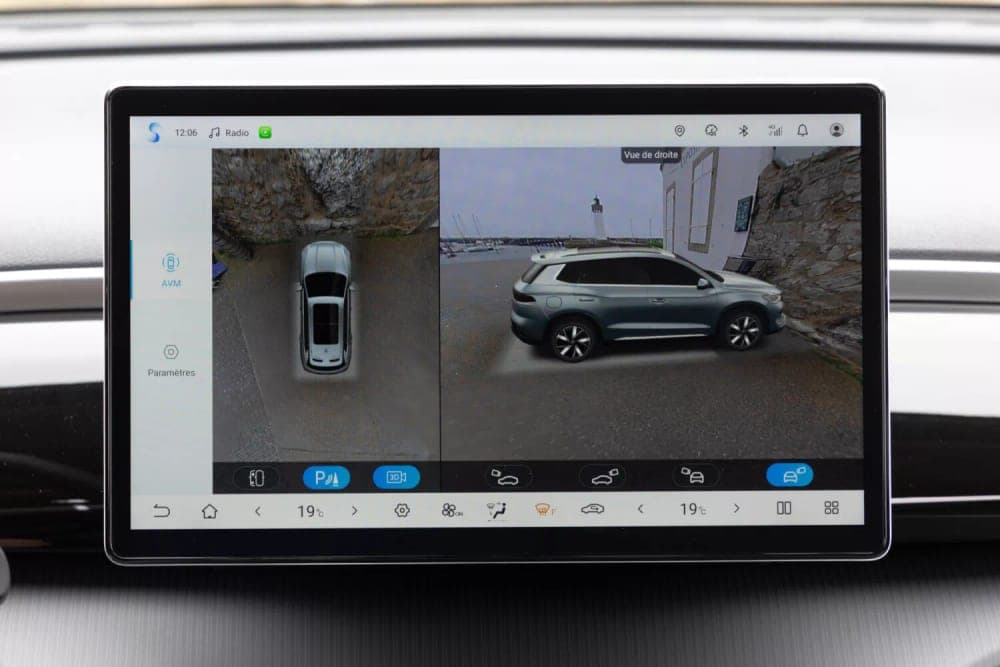 Camera 360 độ 3D trên màn hình BYD Sealion 5